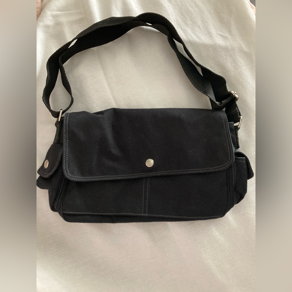 Black liz claiborne purse